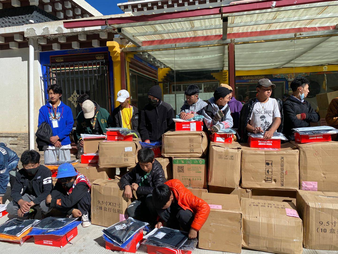 合肥兴辉高技能人才培训有限公司公益回顾丨家国同欢月同圆 温暖满载甘孜州(图7)